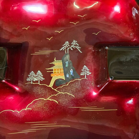 Vintage Japanese Lacquerware Ashtray & Salt Pepper Set Red & Black w Gold Pagoda - Picture 3 of 9